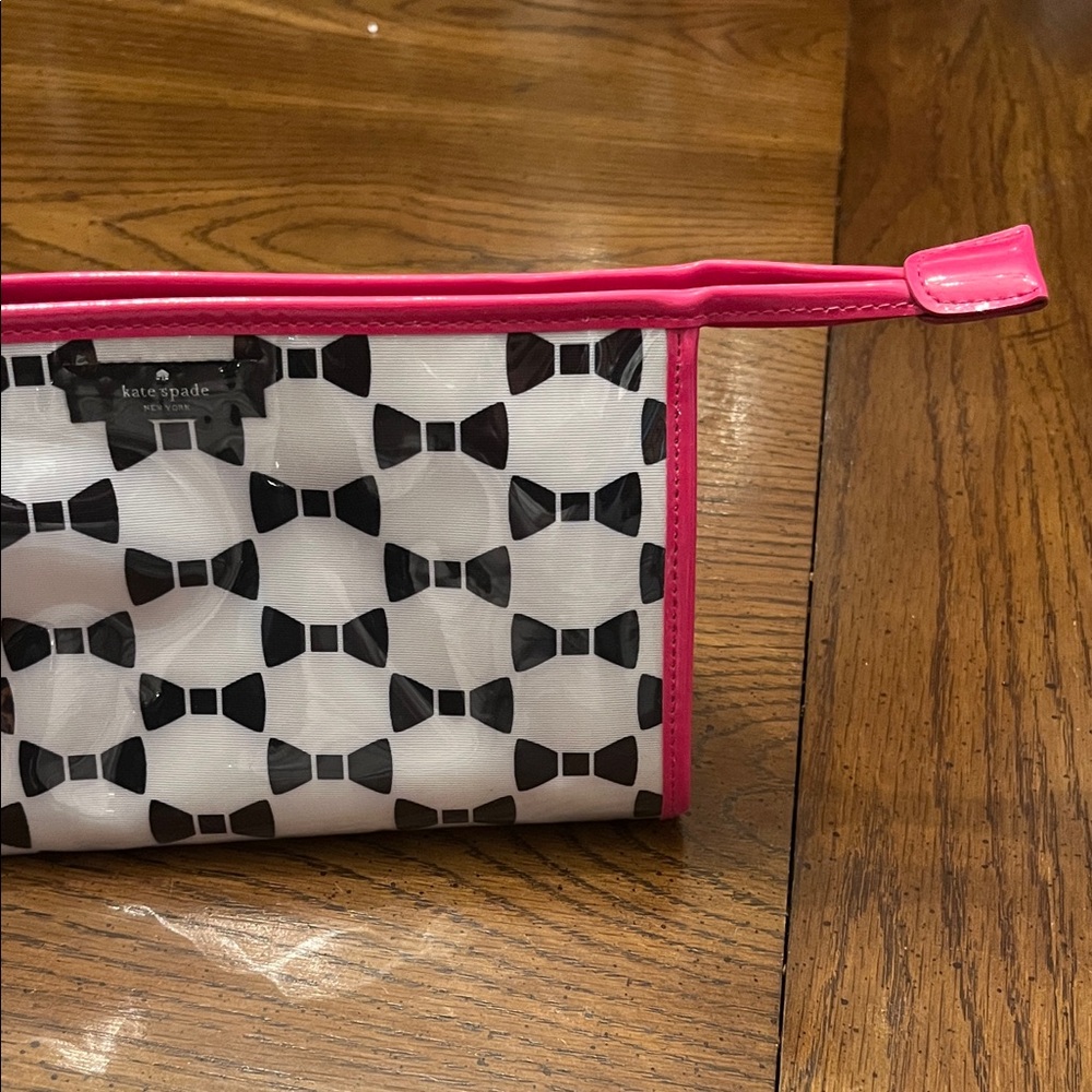 Kate Spade‎ Heddy Cosmetic Bag - Picture 3 of 15